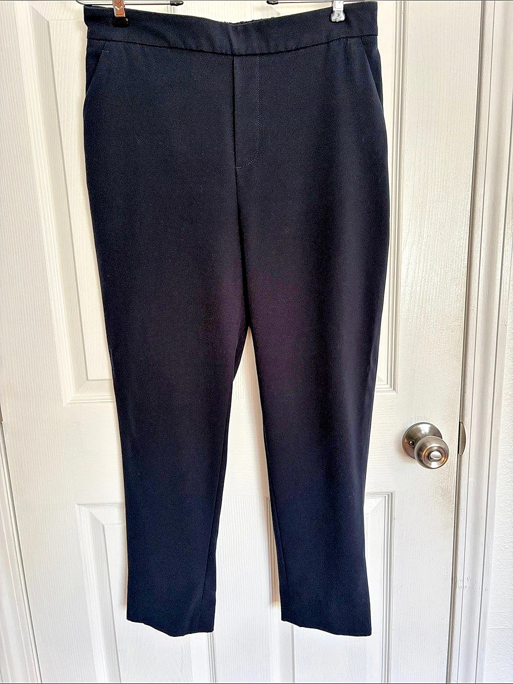 Banana Republic Tapered Pull-On Pant Straight Leg Pants Black Size 10